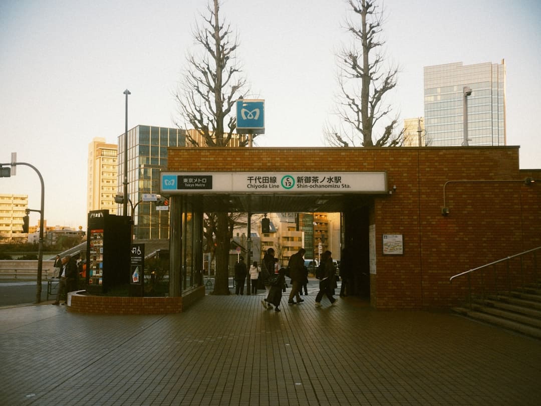 泉州第十一中学塘西校区启用 公交增停新站点